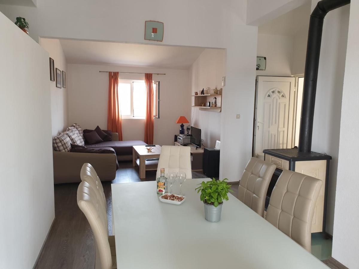 The Heart Of Dalmatia Apartment Primošten Екстериор снимка